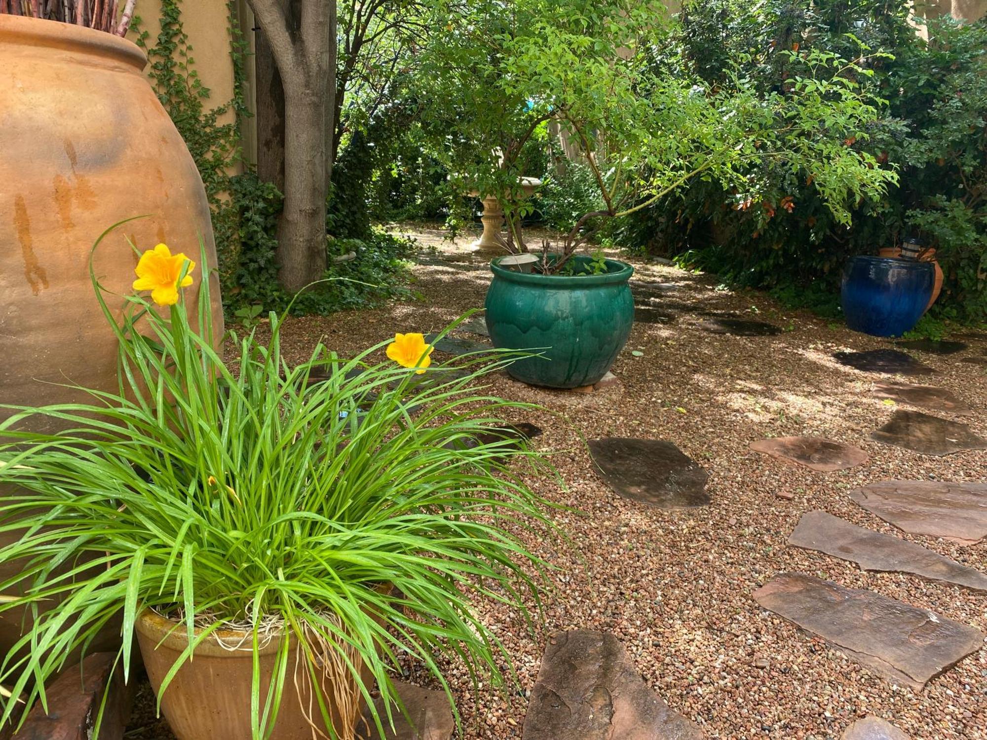 Casa De Tres Lunas/House Of Three Moons サンタフェ エクステリア 写真